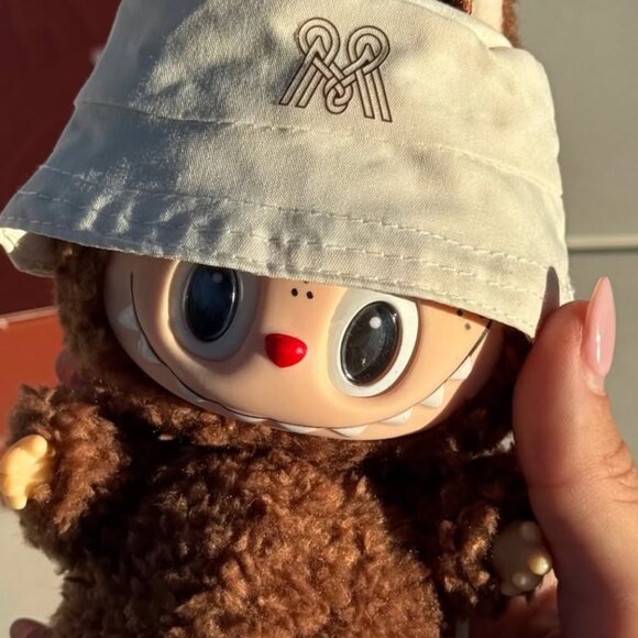 RARE still in box Labubu *NWT* - Picture 1 of 4